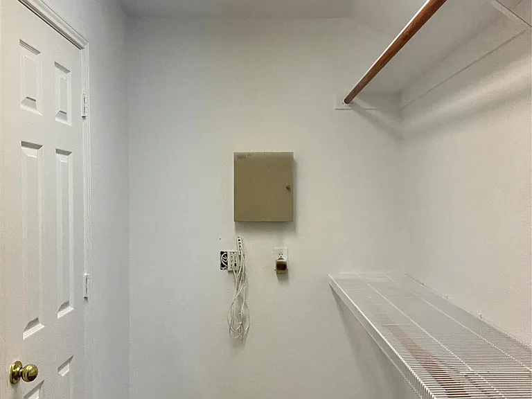 1309 Heather Brook Dr — Photo 17