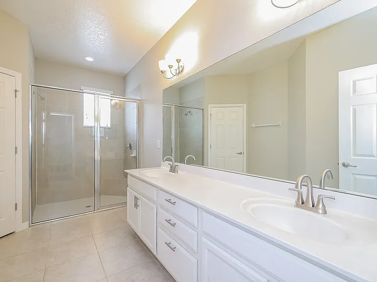 1392 Merion Dr — Photo 10