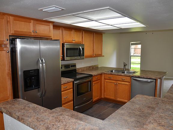 2nd image of 3315 Briarwood Ln