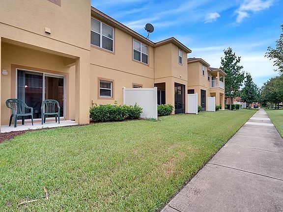 2nd image of 2141 Retreat View Cir