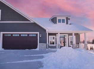 1392 Lighthouse Village Rd, Fond Du Lac, WI 54937