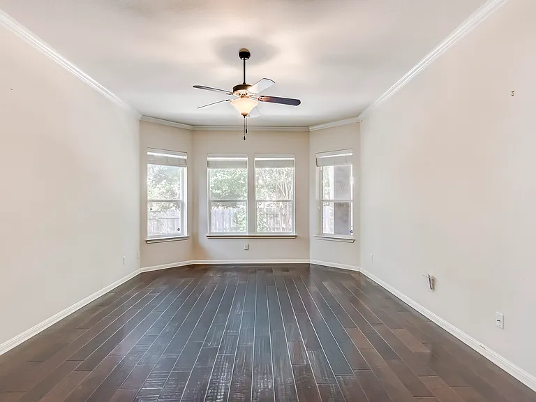 116 Azimuth Dr — Photo 33