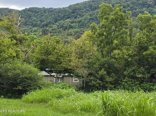 6835 Mulberry Gap Rd, Tazewell, TN 37879