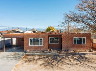 520 53rd St SW, Albuquerque, NM 87105