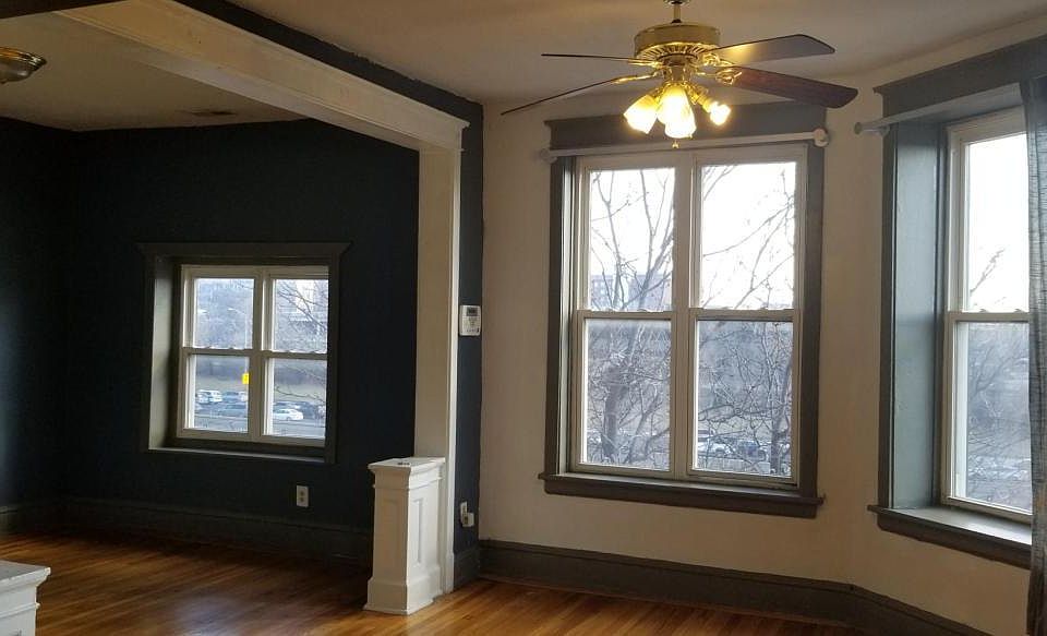 1st image of 2144 W Van Buren St