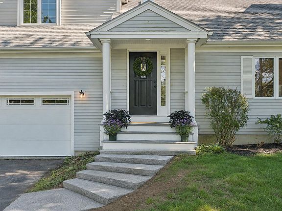 2nd image of 26 Hannaford Cove Road