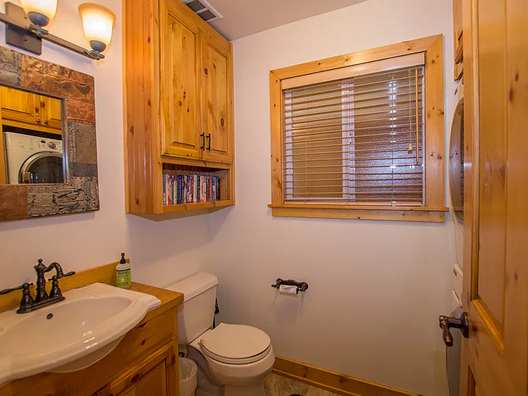 395 Elizabeth Dr — Photo 11