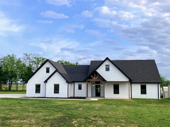 7 Silver Spur Dr, Mount Pleasant, TX 75455