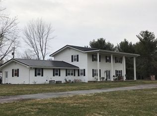 927 County Highway 1, Fairfield, IL 62837