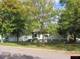 471 Swift St, Saint Peter, MN 56082