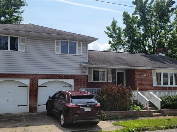 8003 Edison Ave, Niagara Falls, NY 14304