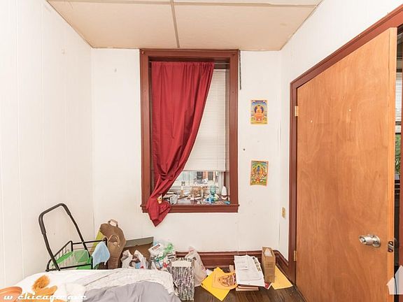 5th image of 1461 W Chicago Ave #122