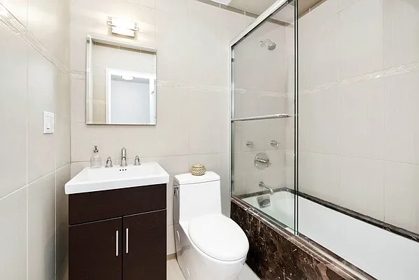 Rented by Keller Williams NYC | media 32