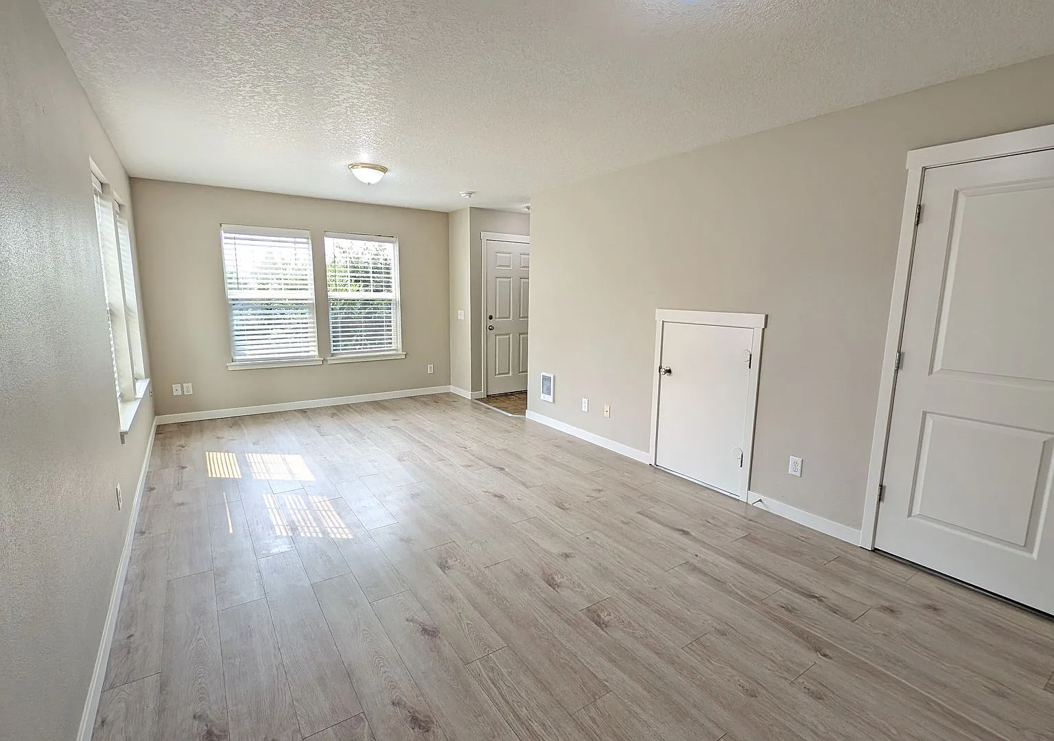 Wonderful townhouse in Forest Grove — Photo 4