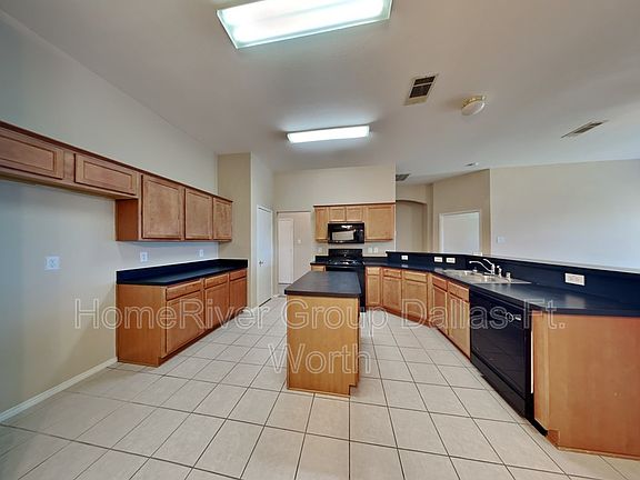 5th image of 2115 Stonewood Dr