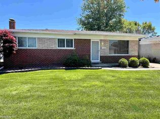 32338 Shawn Dr, Warren, MI 48088