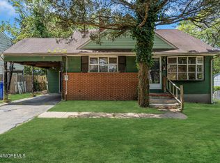 33 Green Twig Dr, Toms River, NJ 08753