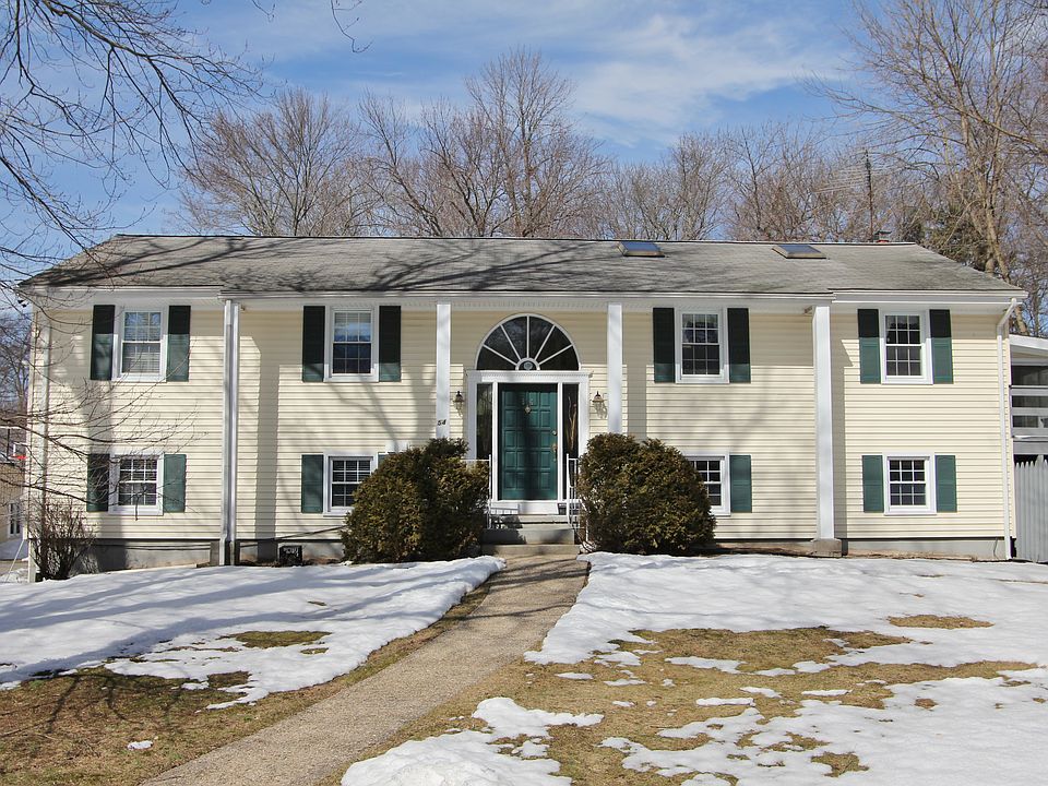 Sun-drenched Newfield Raised Ranch