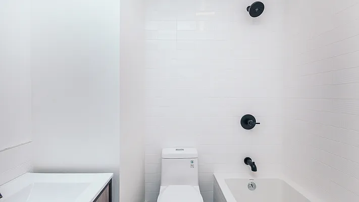 Rented by Nooklyn NYC LLC | media 27