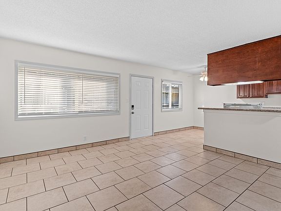 3rd image of 765 Cerritos Ave APT 20