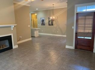 5303 Eastbay Dr, Baton Rouge, LA 70820
