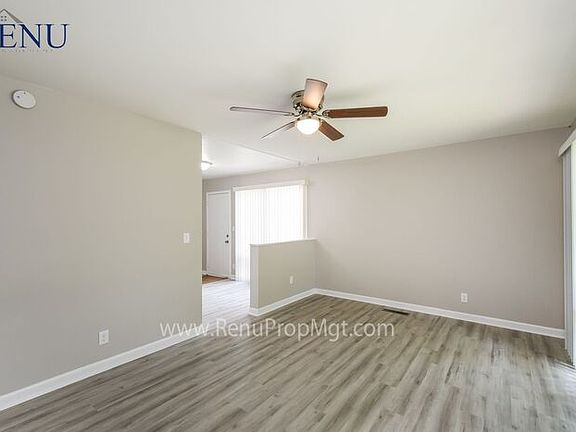 4th image of 410 W Janet Dr