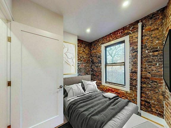 2nd image of 443 E 88th St #31