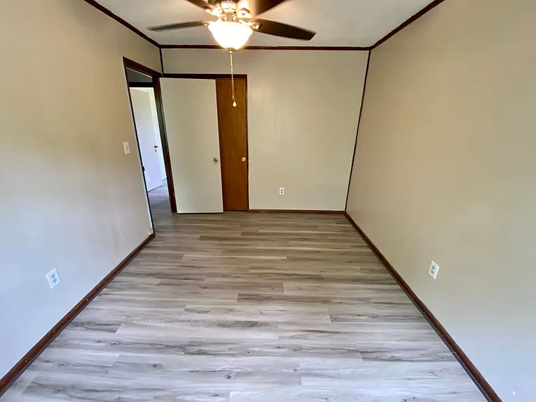 115 Ballenger Rd — Photo 9