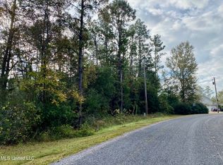 Pine Ridge Dr, Picayune, MS 39466