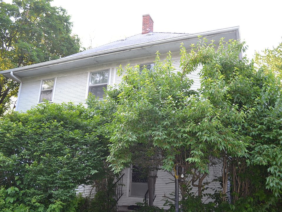 2nd image of 317 E Cherry St