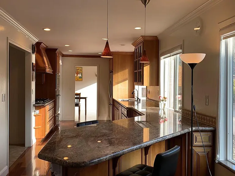 954 Summerleaf Dr — Photo 4
