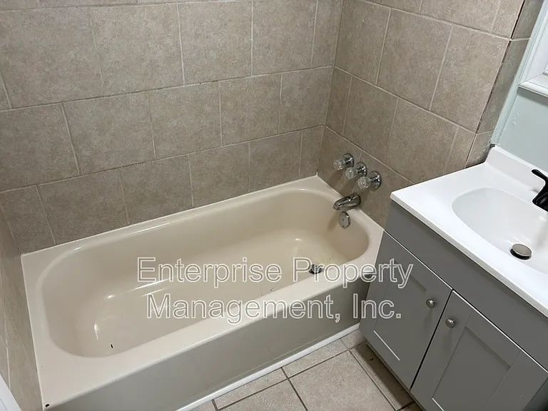 3624 Marion Ave — Photo 14