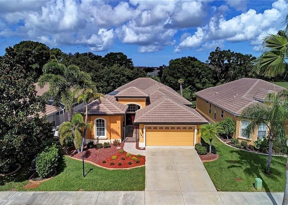 1st image of 141 Valencia Lakes Dr