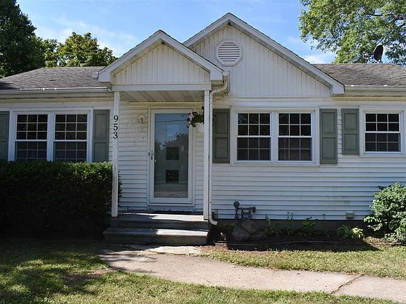 2nd image of 953 Hickory Hill Dr
