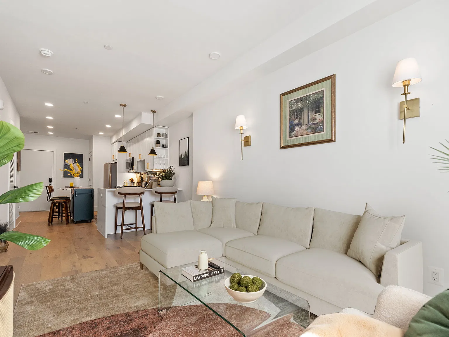 2 bed, 855 sqft, $5,490 — Photo 3