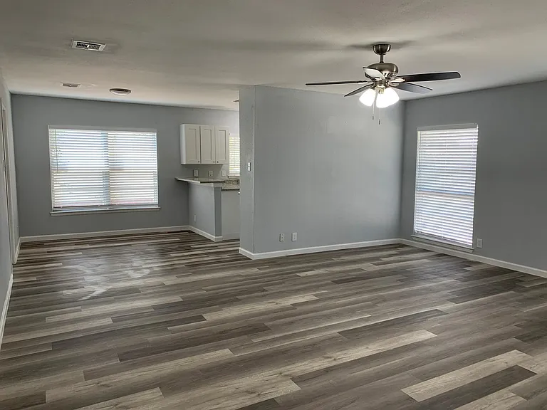 5135 Tom Stafford Dr — Photo 19