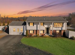 1275 Seven Mile Rd, Hope, RI 02831