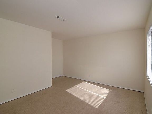 4th image of 2903 Rollingwood Dr