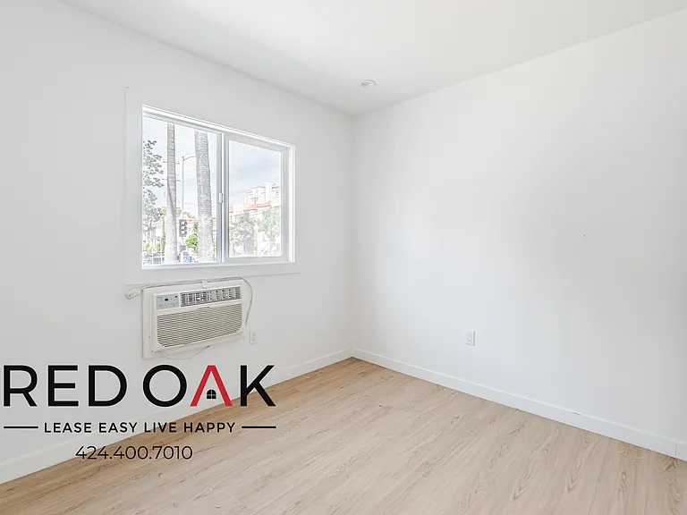 3152 James M Wood Blvd #3160 — Photo 9