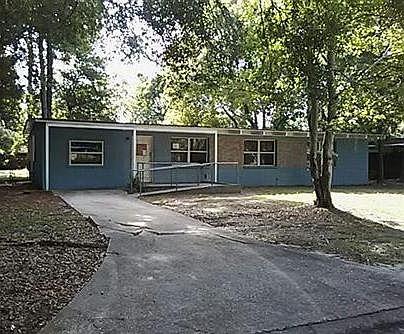 1st image of 2925 NE 13th Dr