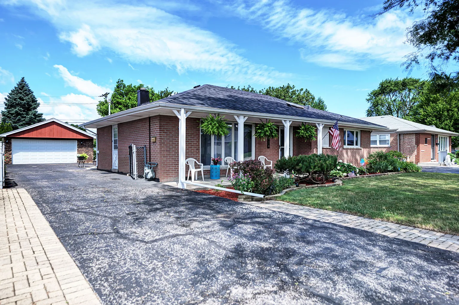 11016 Menard Ave photo 1