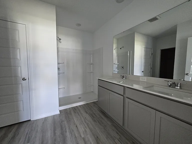 231 Taylor Groves St — Photo 18