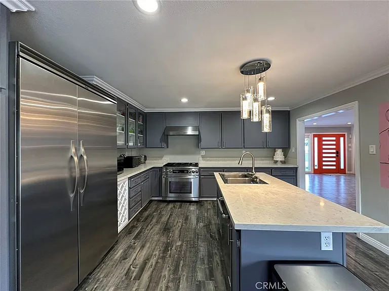 1331 S Sunrise Way — Photo 13