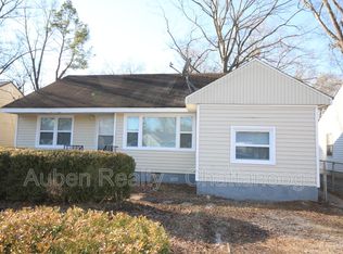 305 N Moore Rd, Chattanooga, TN 37411