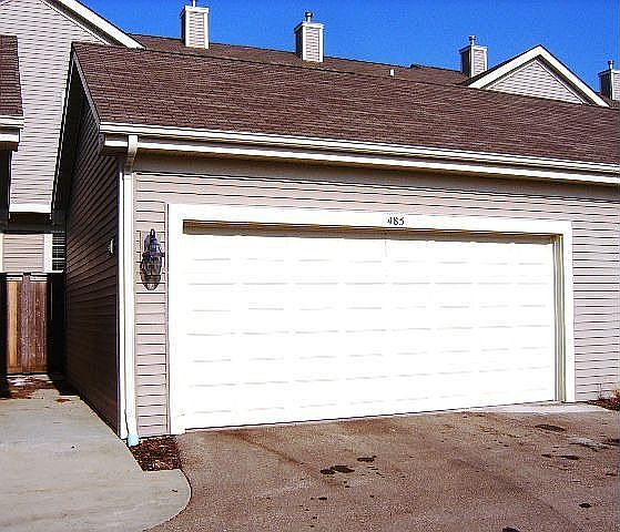 ATTACHED GARAGE
