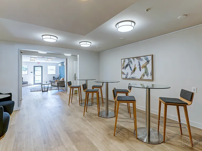 619 N Shore Dr #1 — Photo 33