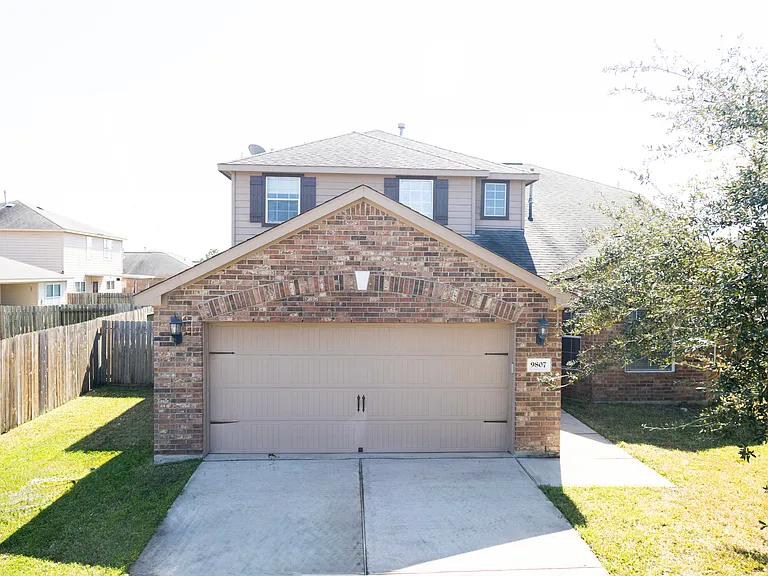9807 Opal Rock Dr — Photo 36