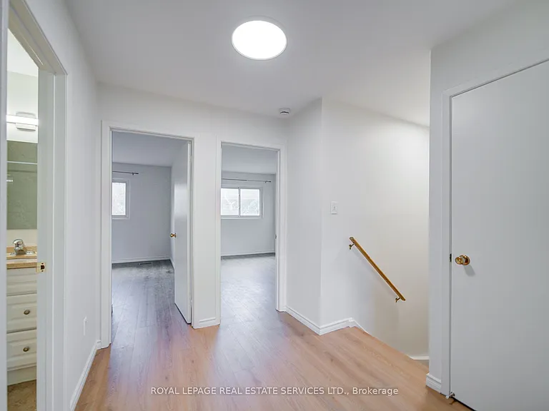 3500 Glen Erin Dr #4 — Photo 16
