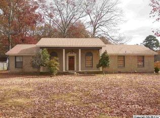 1002 Highway 31 NW, Hartselle, AL 35640