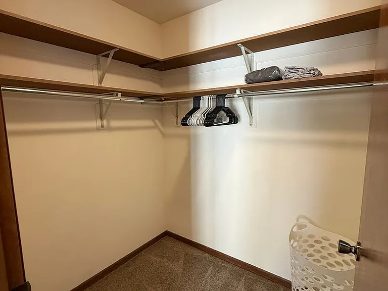 High Point Commons Apartments — Photo 95